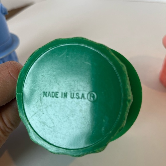 Vintage Mr. Peanut Bank and 3 Mugs - Picture 13 of 14